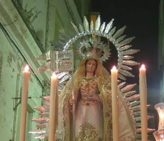 La Virgen recibe culto en la iglesia de Santiago y es propiedad del Seminario de San Bartolomé