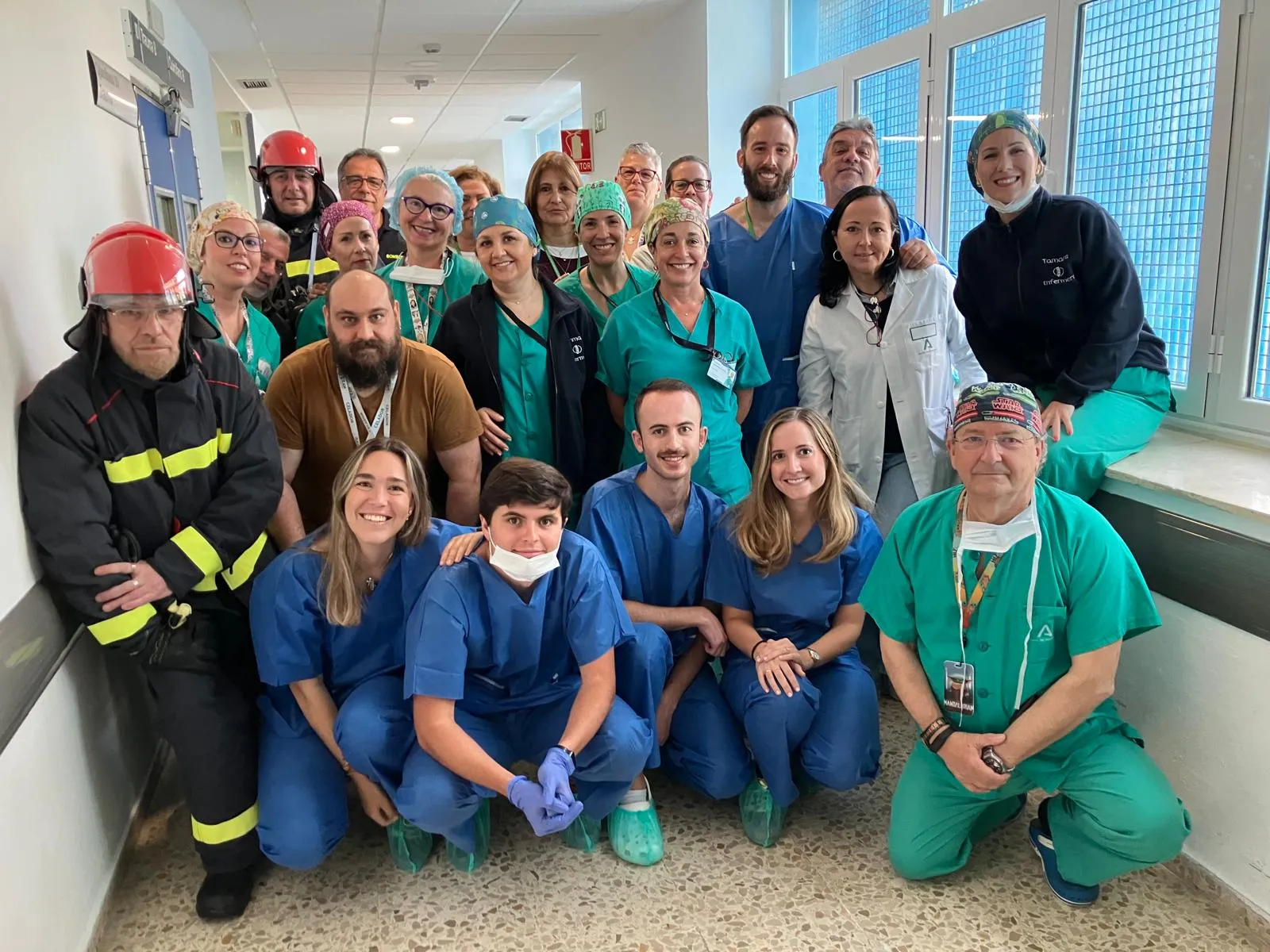 El Hospital Puerta del Mar acoge simulacro de incendio en el bloque quirúrgico de Traumatología.