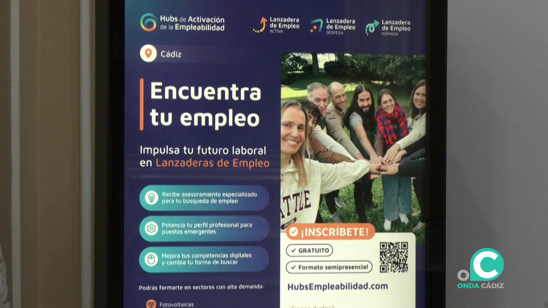 Cartel promocional de la plataforma de inserción laboral durante este miércoles en el Ayuntamiento