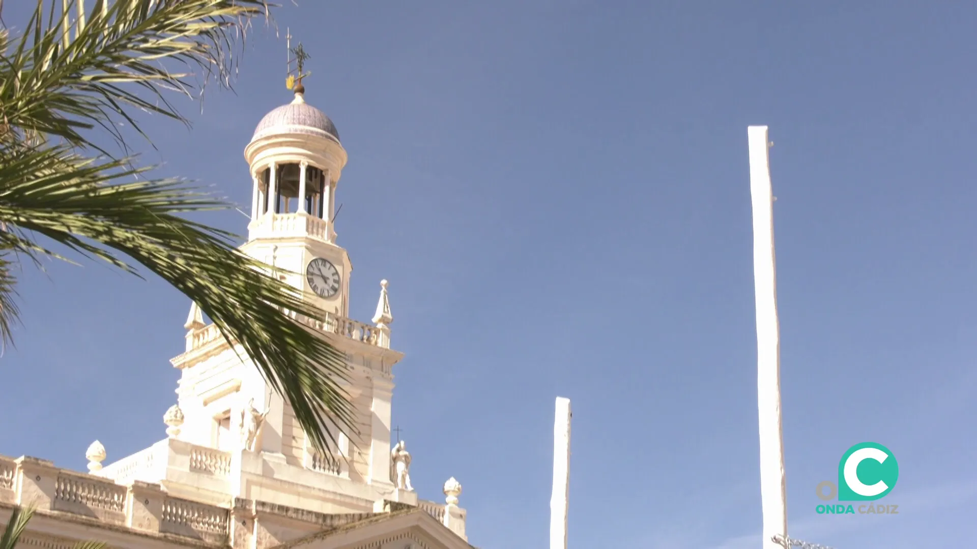Imagen del edificio consistorial en la plaza San Juan de Dios