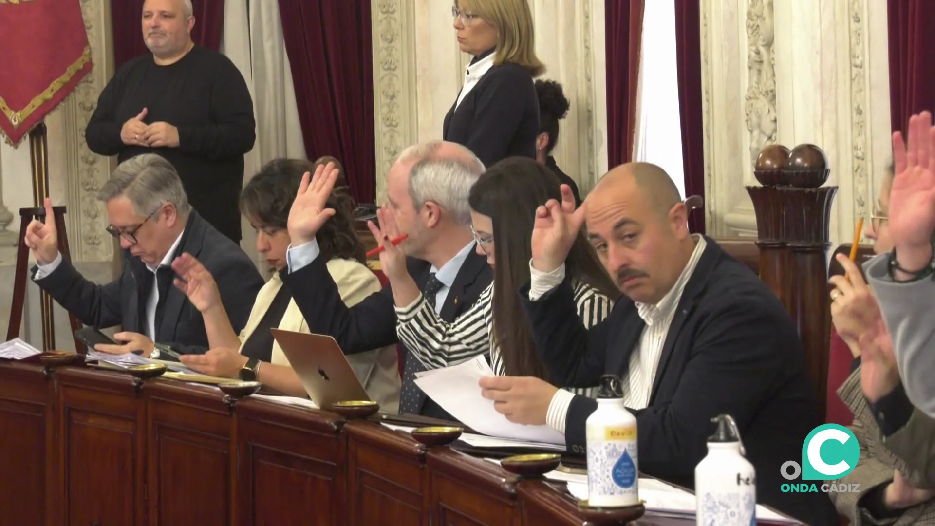 Concejales del grupo municipal socialista en el transcurso de un Pleno en una imagen de archivo