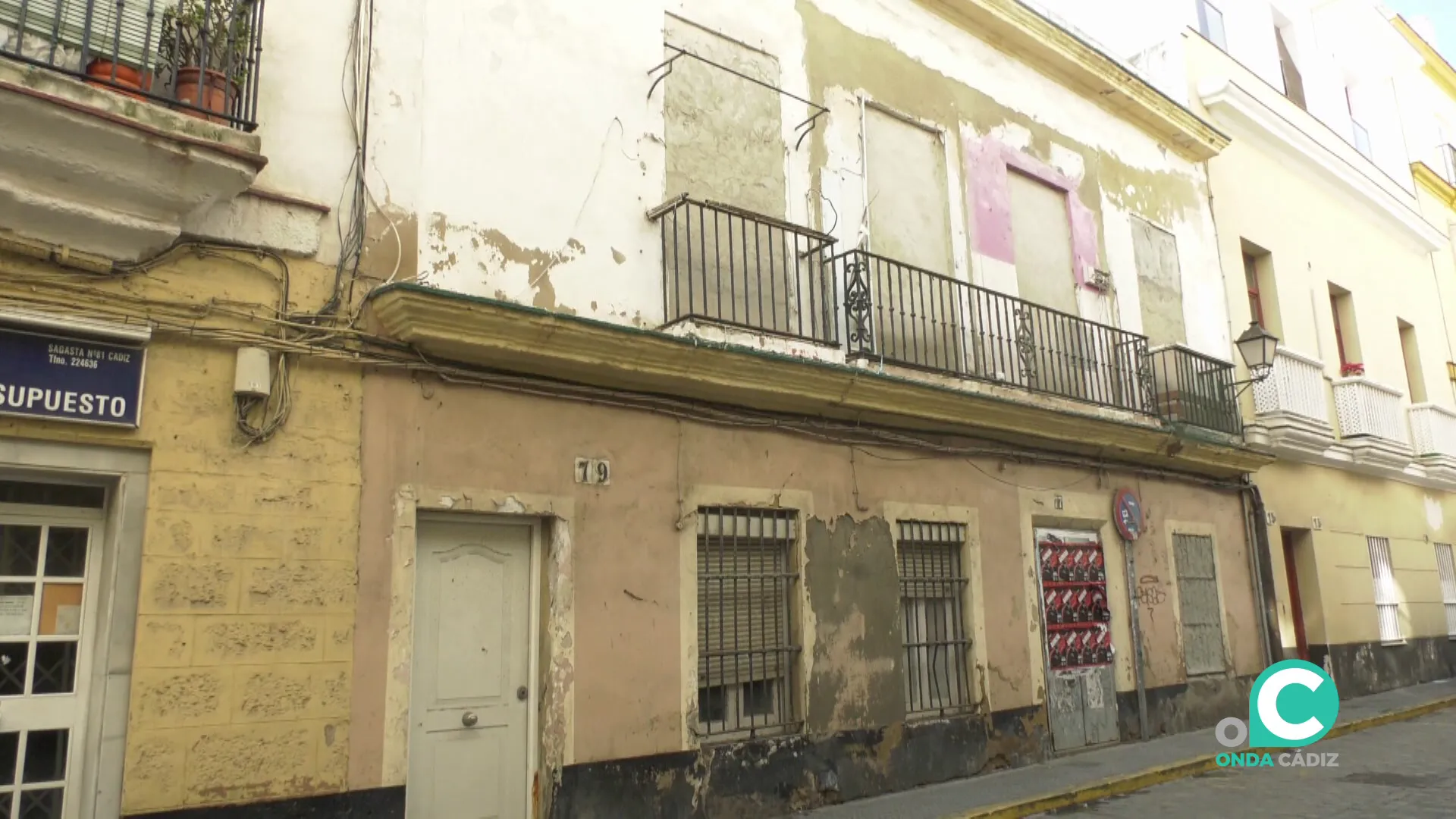 Imagen del inmueble situado en la calle Calderón de la Barca