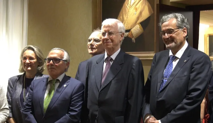 El Ateneo entrega su Drago de oro al catedrático José Manuel Sánchez Ron.