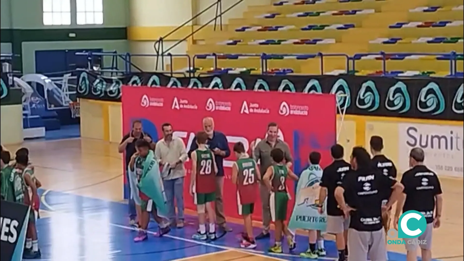 Imagen de la entrega de premios del Campeonato de Andalucía de la categoría en el CADEBA disputado en la Línea de la Concepción.