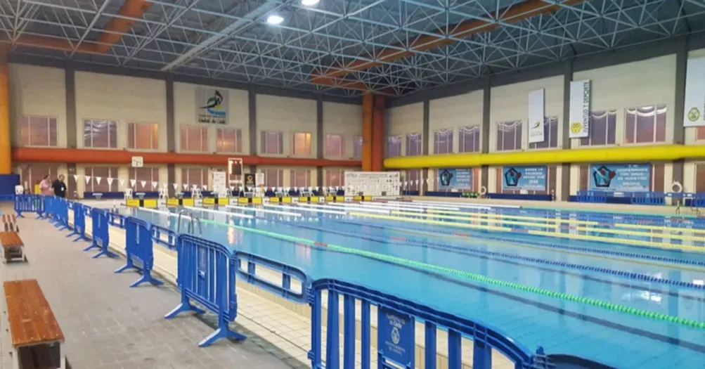 Interior del Complejo Deportivo Ciudad de Cádiz.