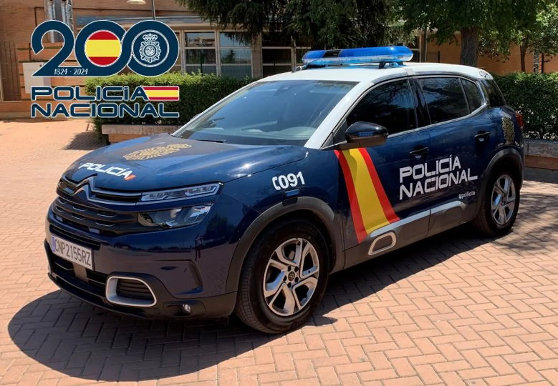 Vehículo de Policía Nacional. 