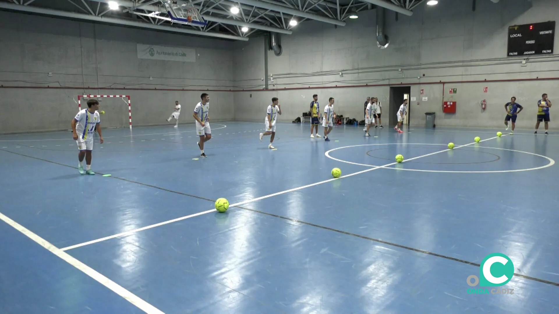 Jugadores del equipo gaditano en un entrenamiento durante la pasada temporada