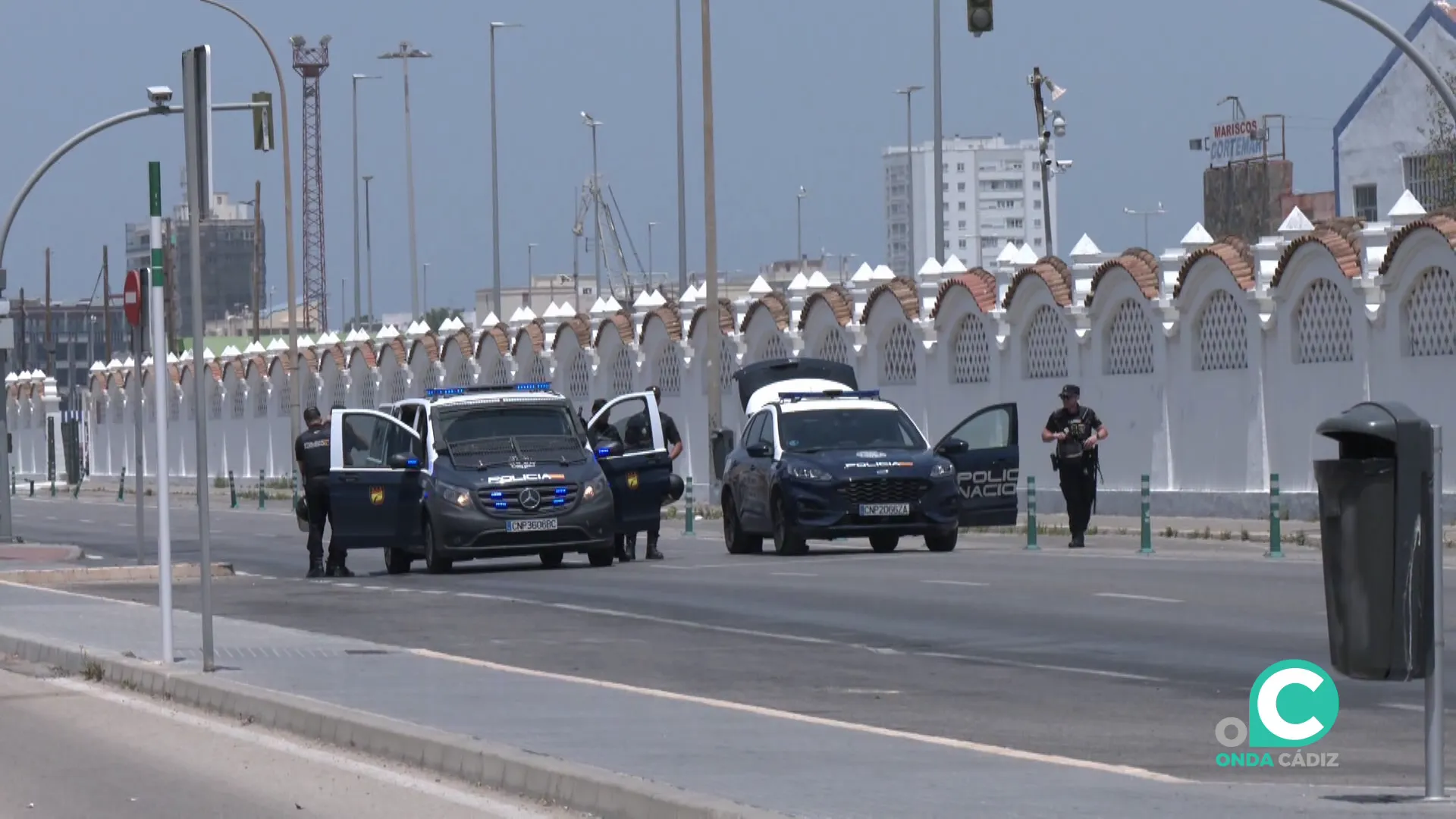 Agentes de policia durante la movilización de este martes en la capital gaditana
