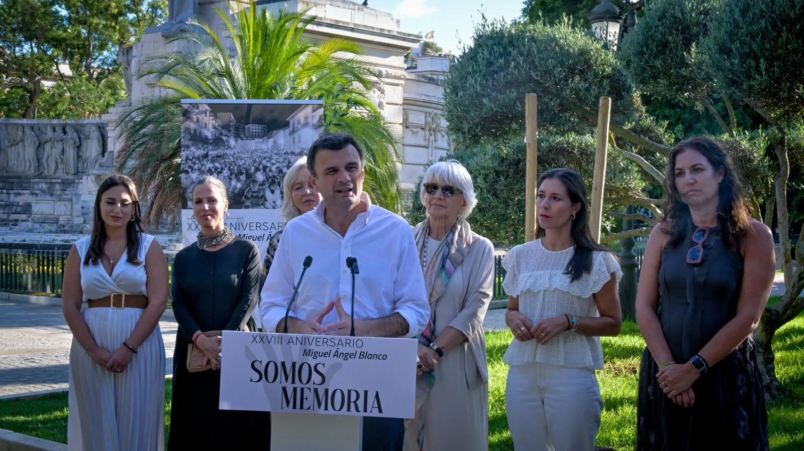 El PP de Cádiz recuerda a Miguel Ángel Blanco en el 28 aniversario de su asesinato.