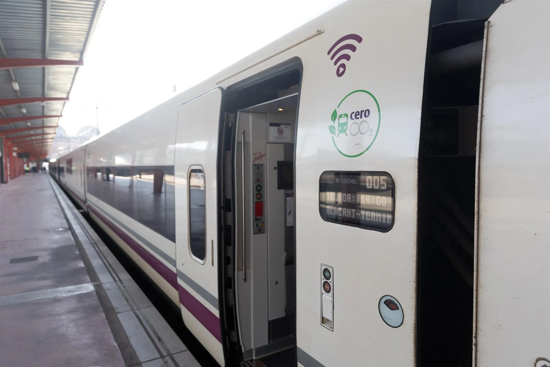  Un tren de Renfe en una imagen de archivo