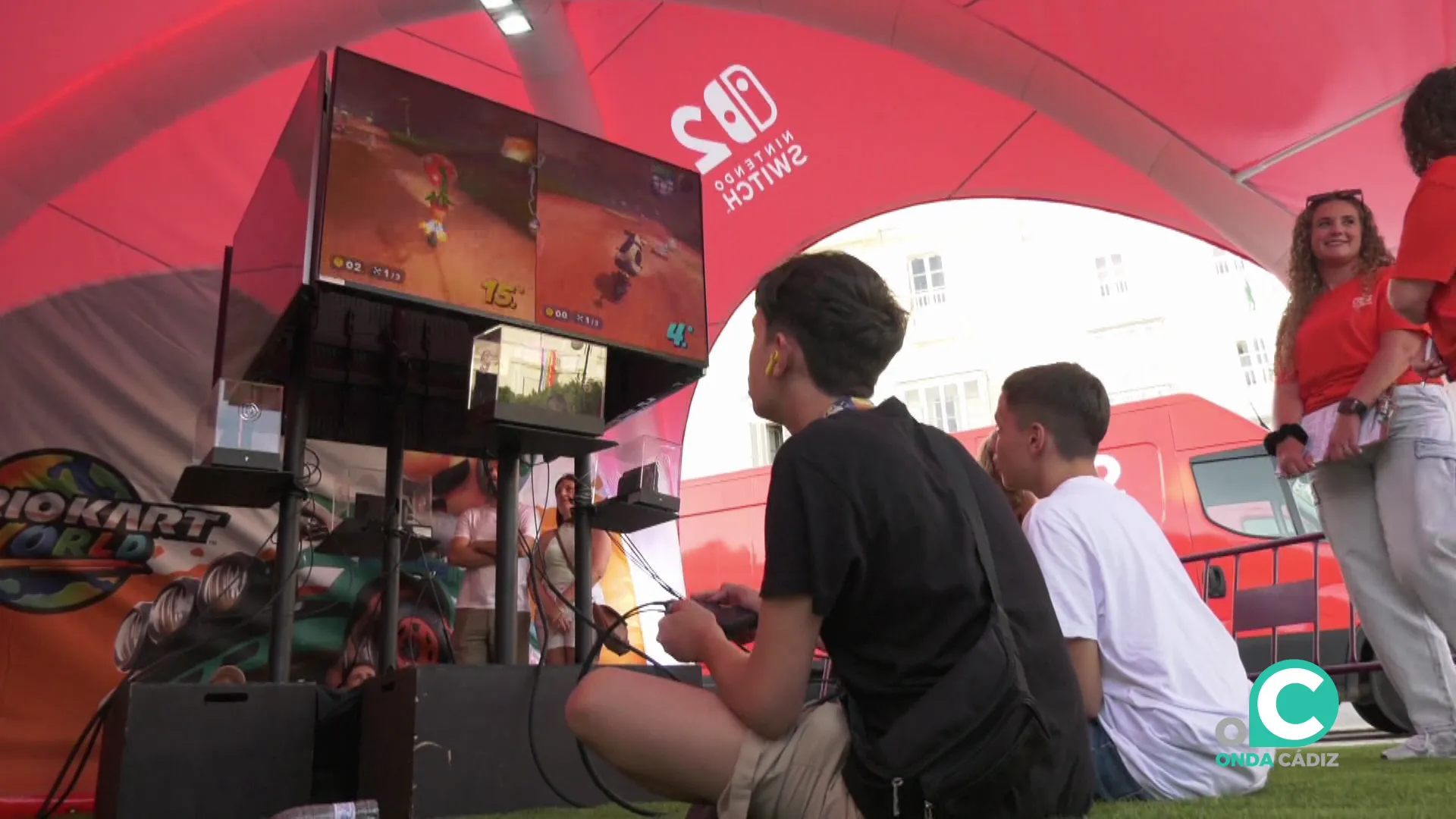 La cita ha congregado gran expectación en el espacio de la plaza de San Antonio