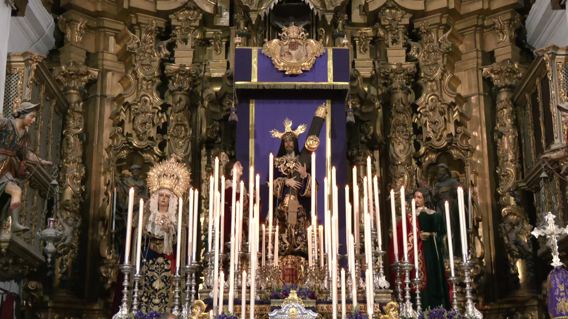 La venerada imagen durante el transcurso de unos cultos celebrados en su templo