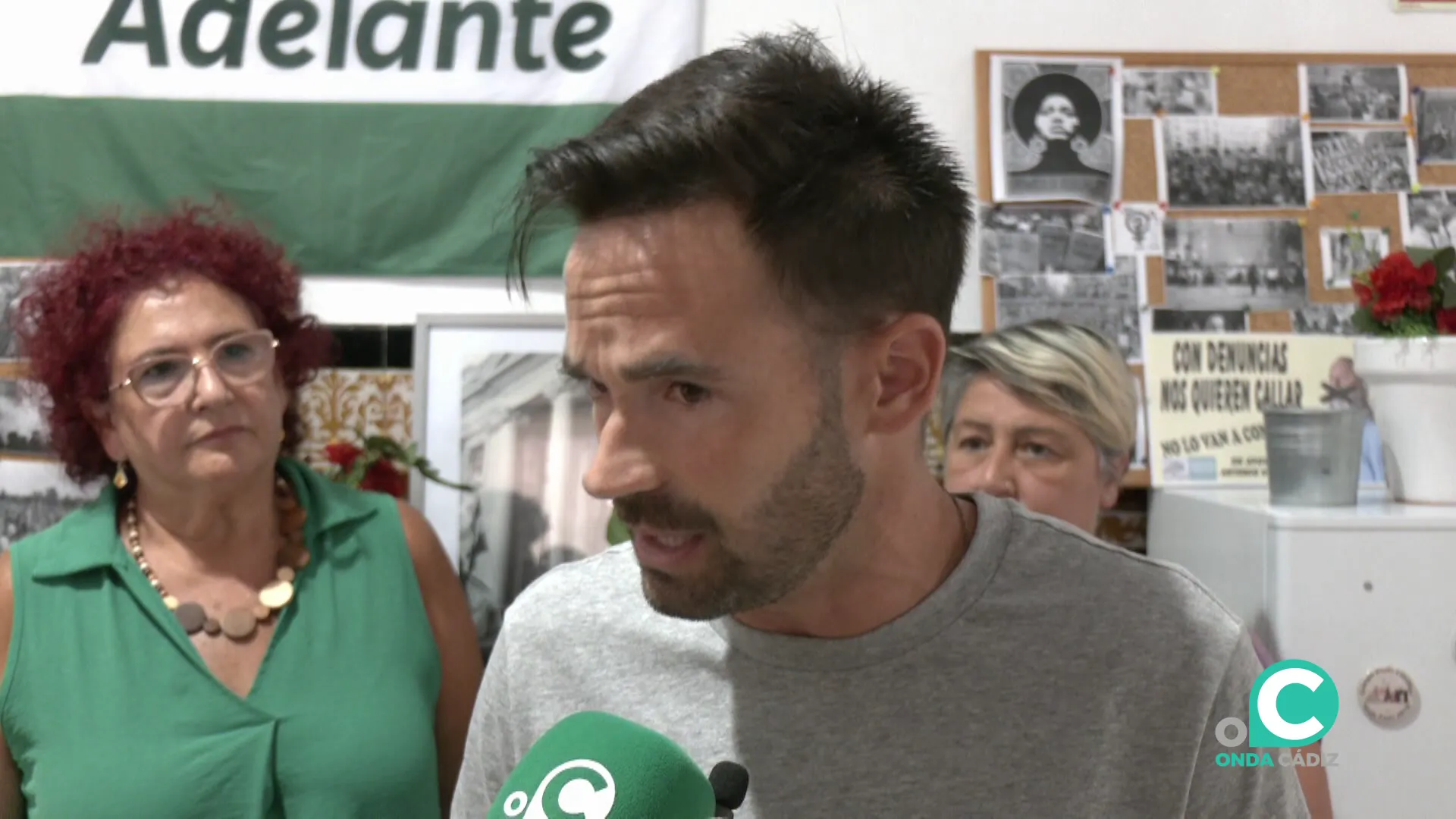 El portavoz municipal de Adelante Izquierda Gaditana durante una intervención el pasado lunes