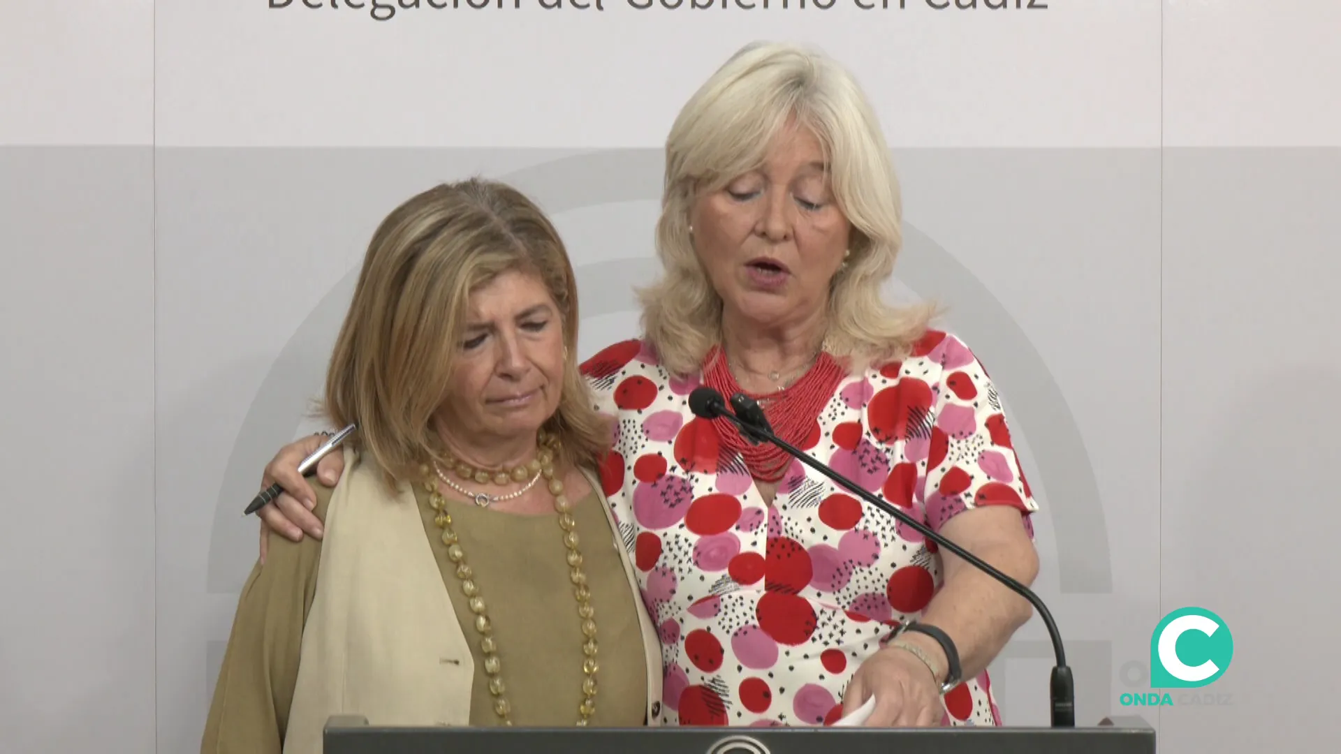 Paredes acompañada por Mercedes Colombo en un momento de la rueda de prensa de este miércoles