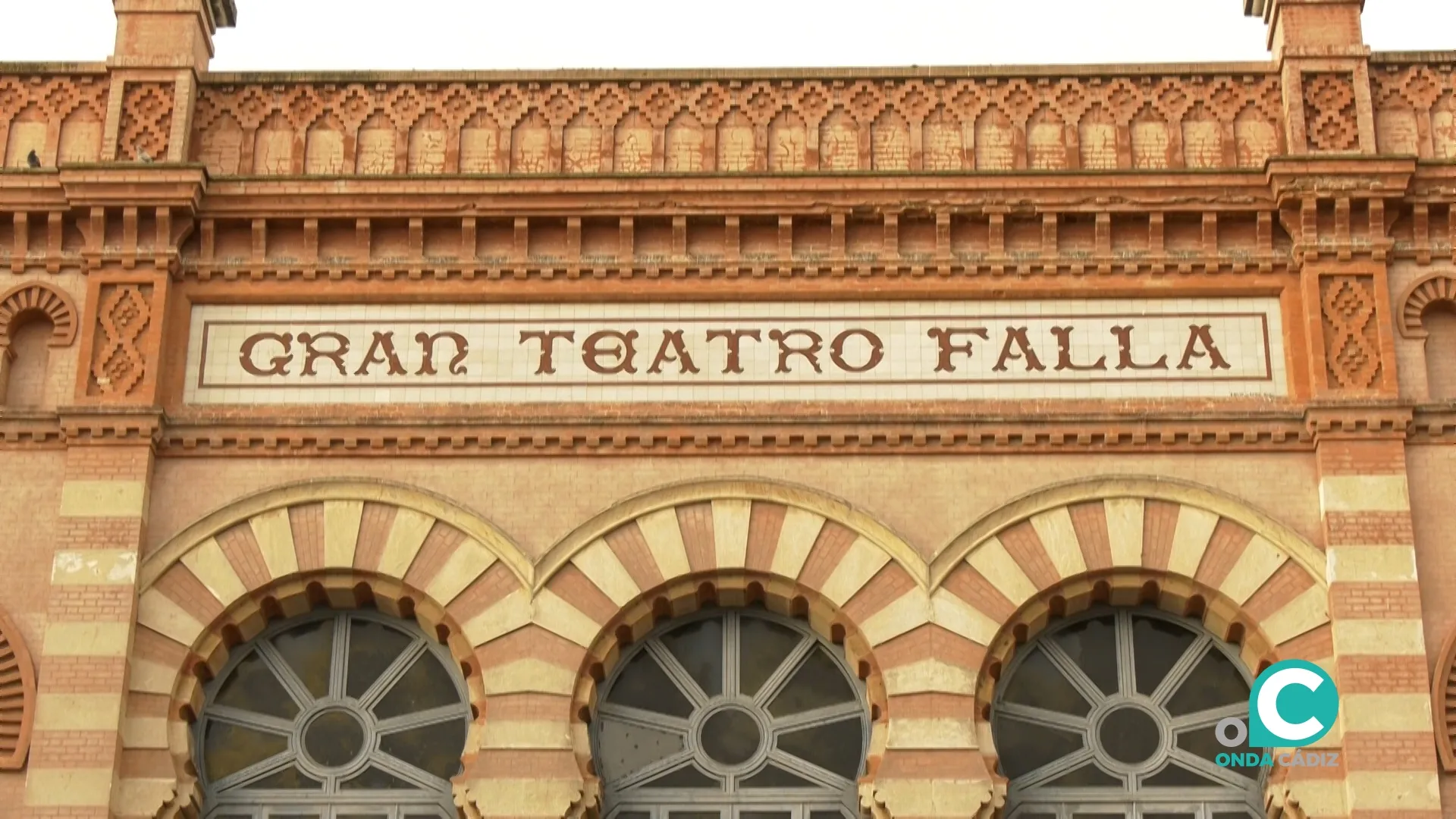 La ruta para conocer el Gran Teatro Falla es una de las más demandadas este verano. 