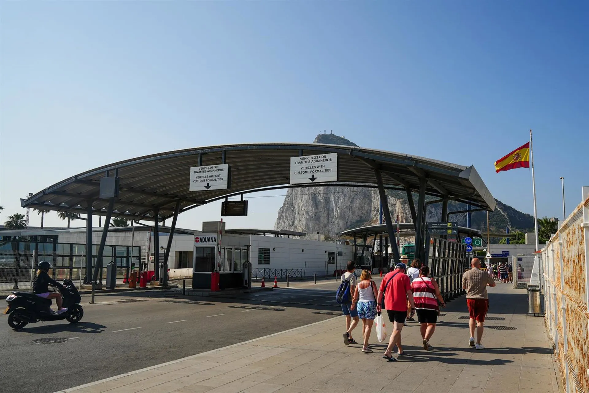  Imágenes de la frontera entre España y el Peñón de Gibraltar