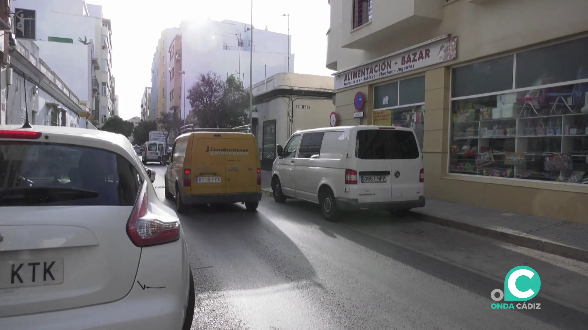 Vehículos circulando por la avenida de Portugal en una imagen de archivo