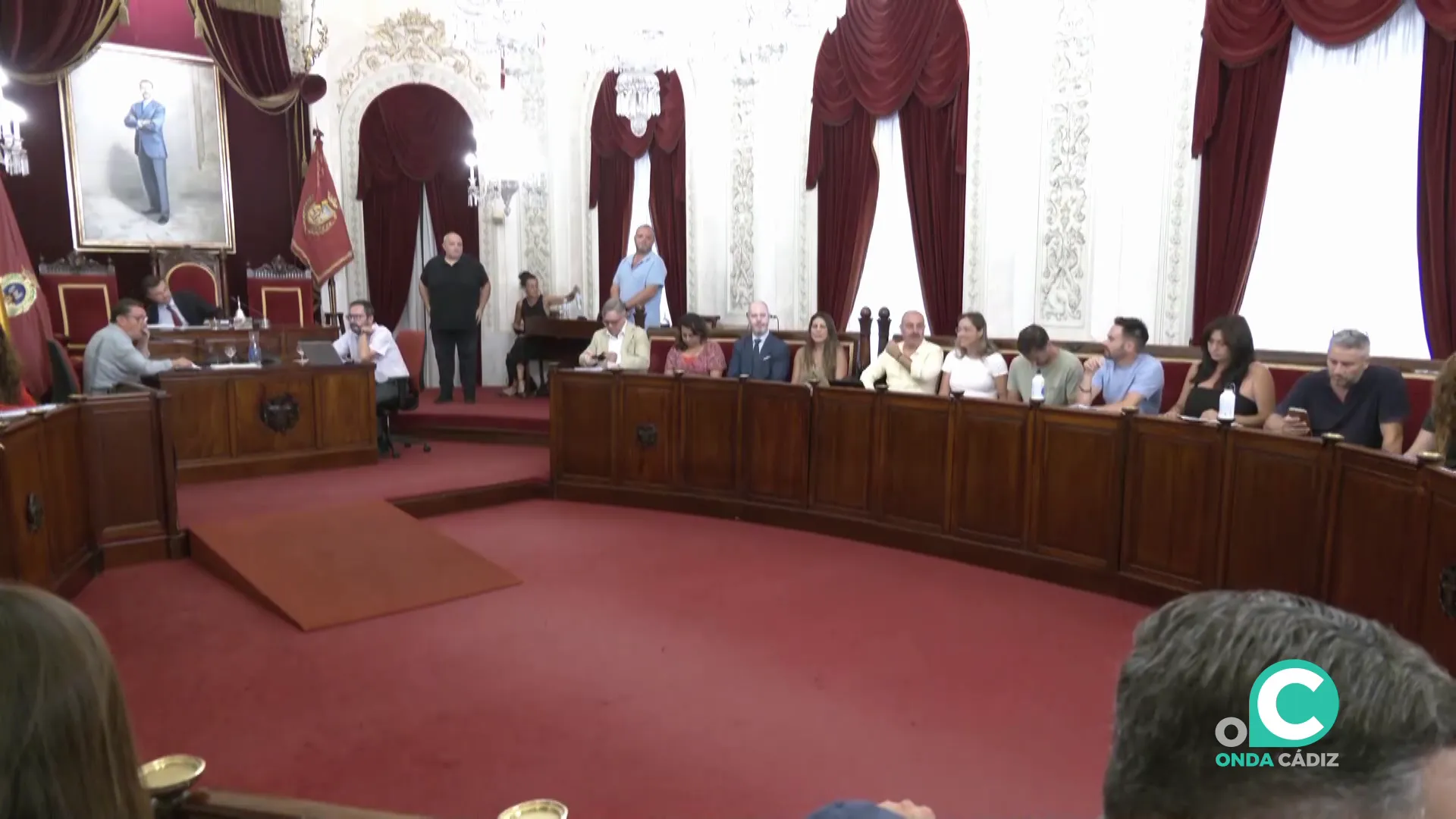 Un momento de la sesión plenaría municipal celebrada este viernes