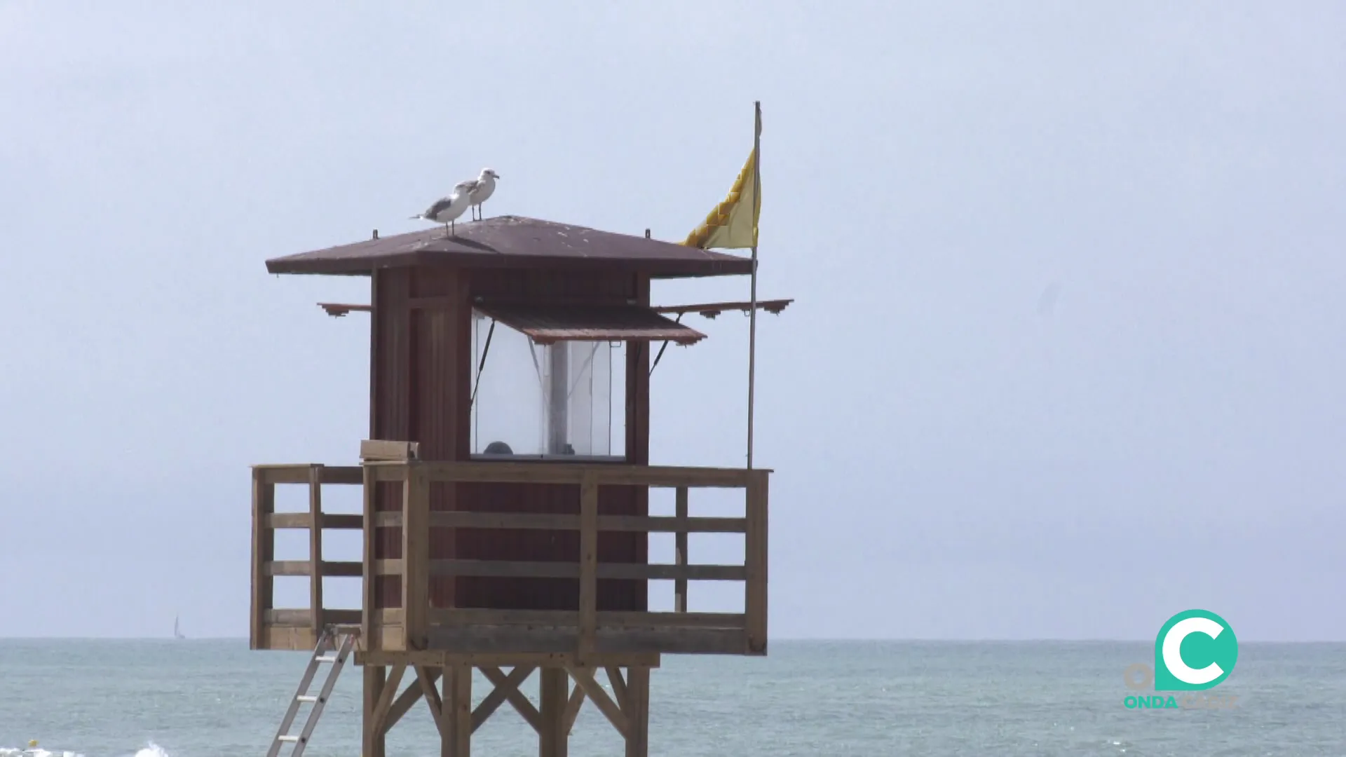 Torreta de vigilancia en uno de los módulos de la capital gaditana