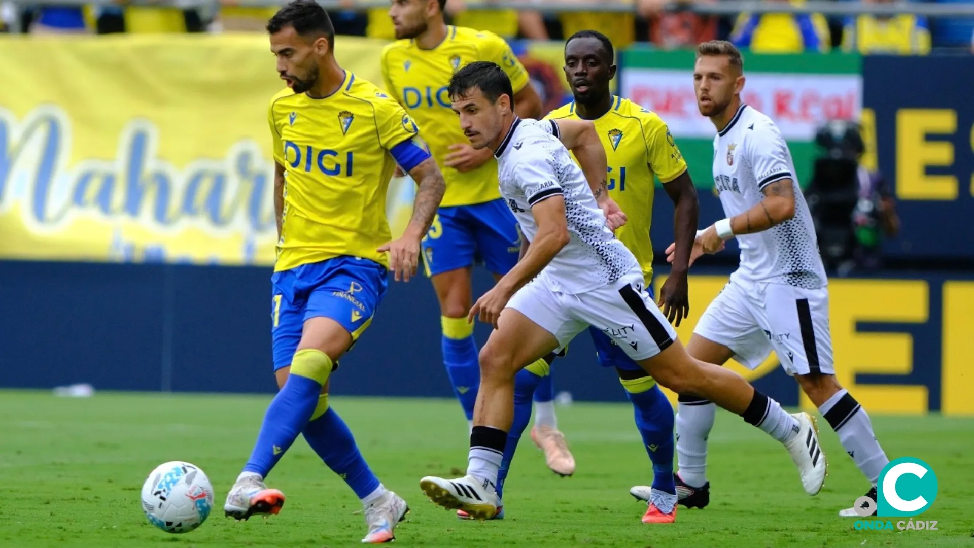 Suso y Matos en una acción del choque (Foto: La Liga)