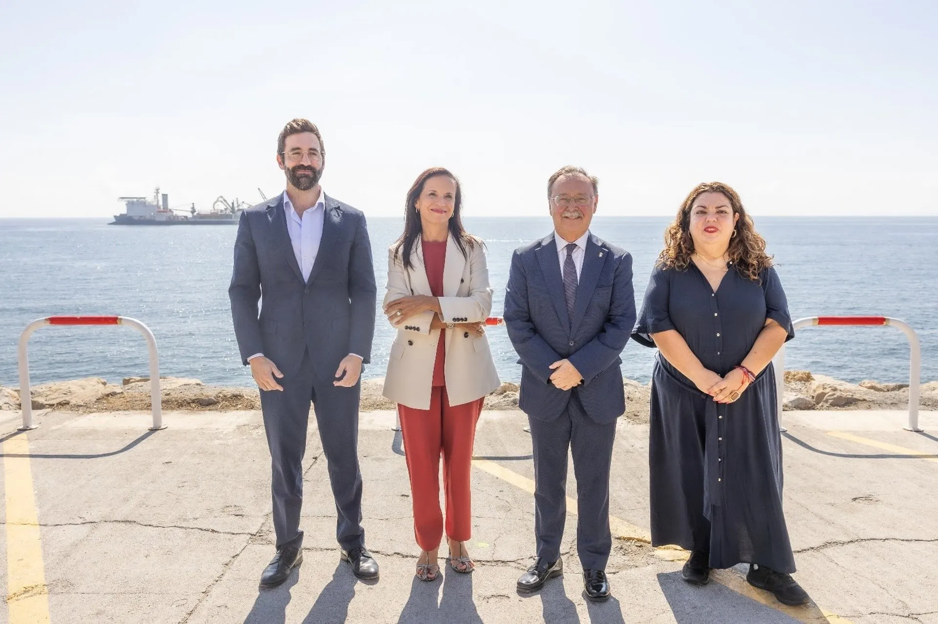 La presidenta de Redeia, Beatriz Corredor, el presidente de la ciudad autónoma, Juan Jesús Vivas, el secretario de Estado de Energía, Joan Groizard, y la delegada del Gobierno en Ceuta, Cristina Pérez Valero.