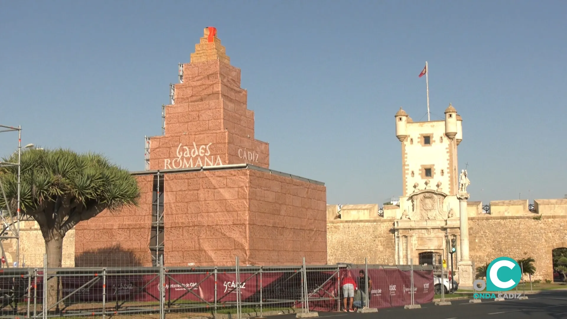 Imagen del faro romano en Puerta de Tierra. 