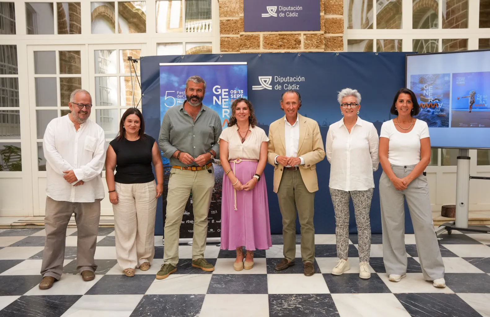 Momento tras el acto de presentación en Diputación