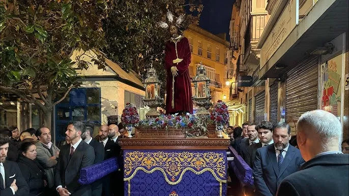 La cofradía de Piedad ha aprobado en cabildo extraordinario trasladar su salida a esta jornada