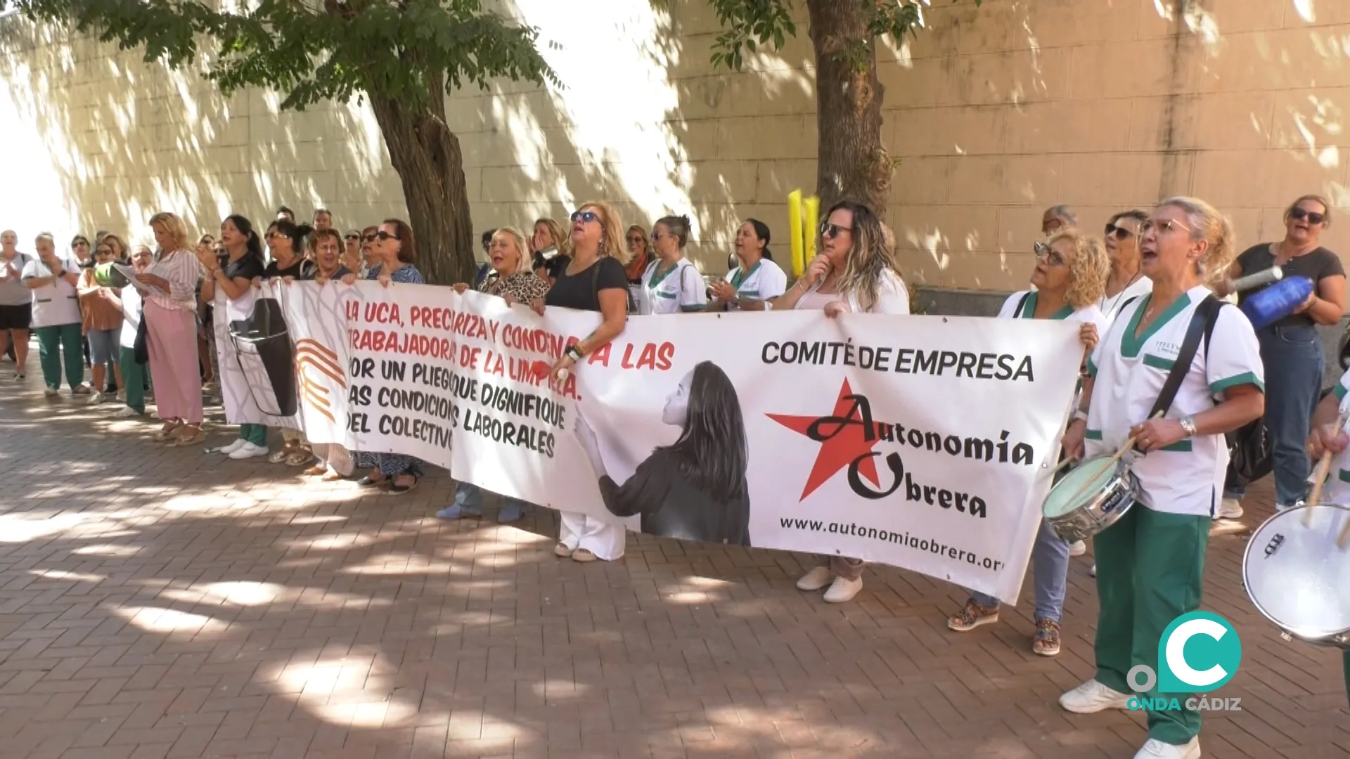 Protesta, este lunes, de las trabajadoras de la limpieza.