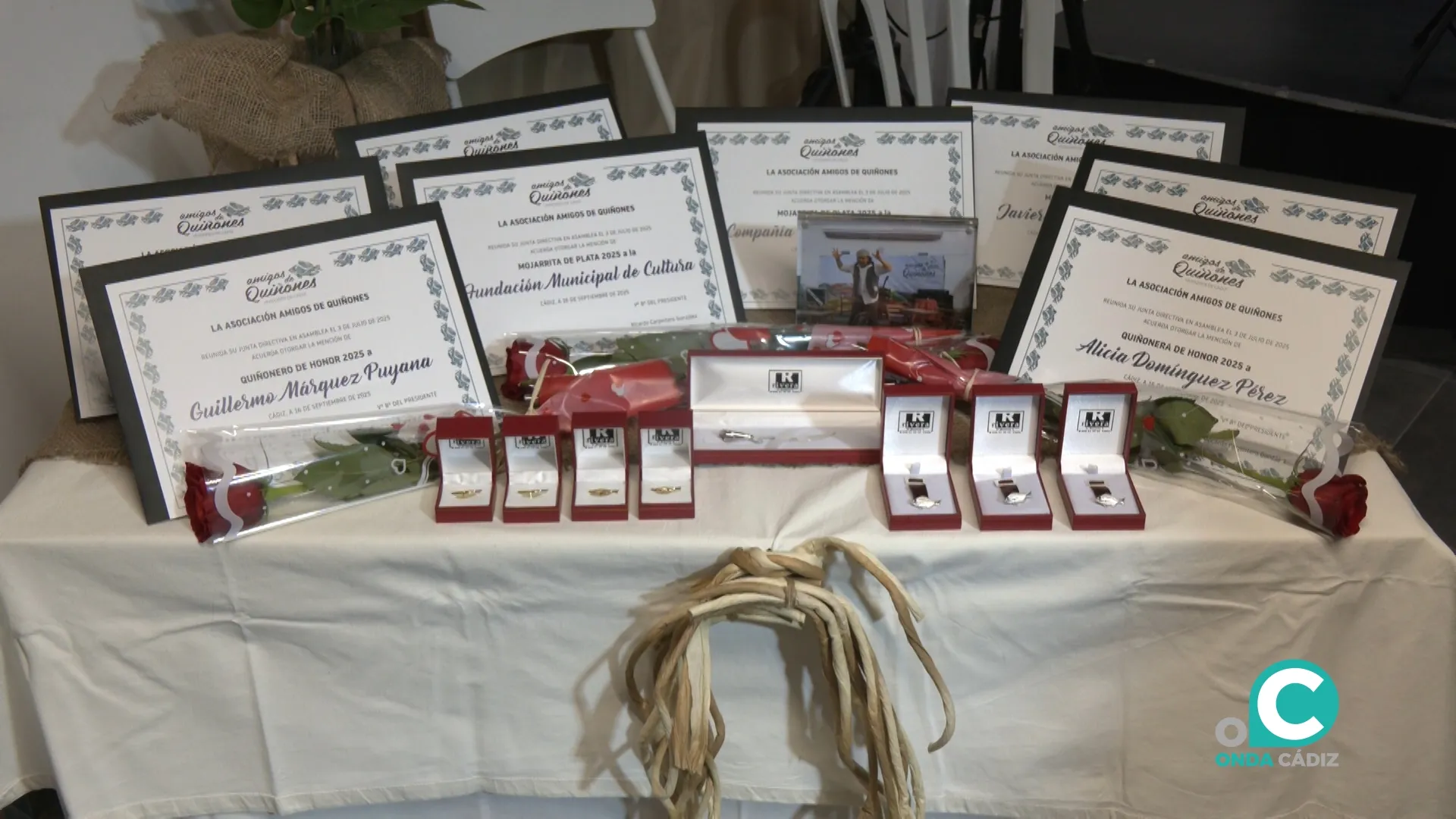 Reconocimientos en la nueva edición de las Mojarritas de la Asociación de Amigos de Fernando Quiñones.