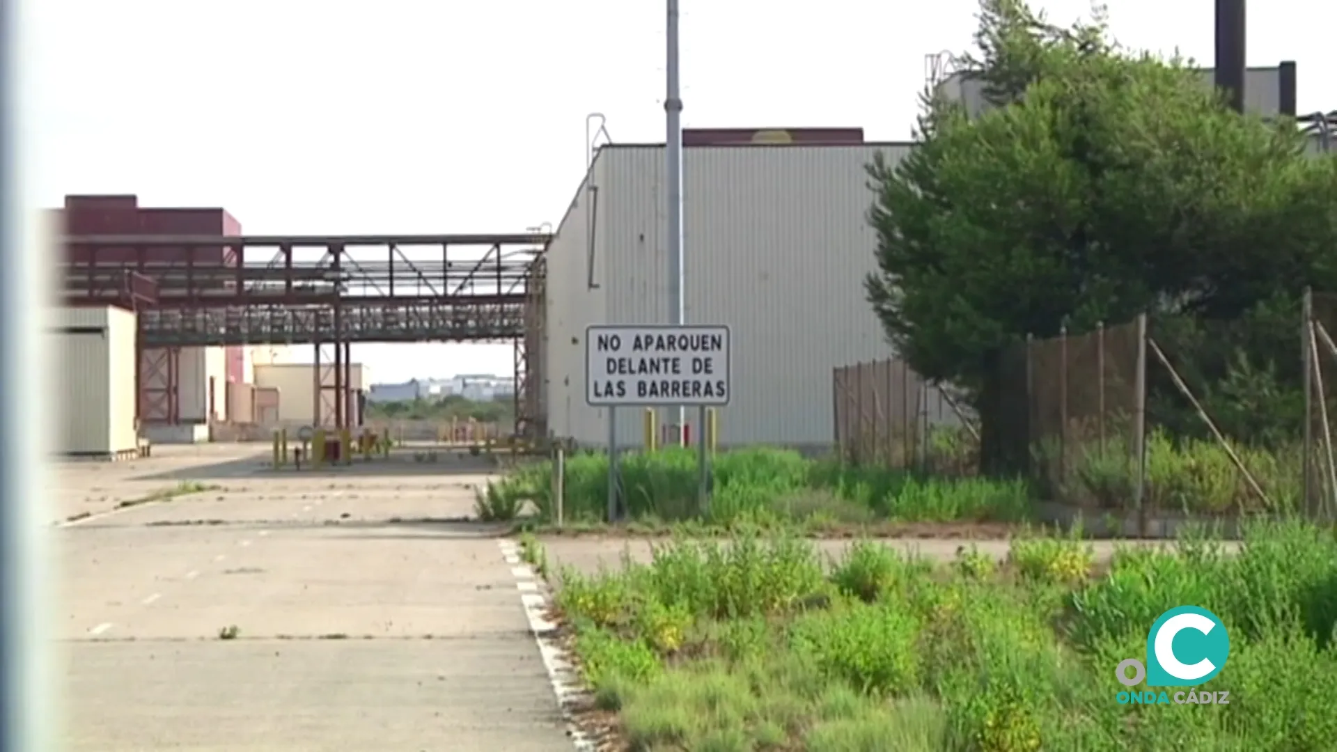 Subdelegación y UCA abordan las condiciones de devolución de las prestaciones de extrabajadores de Delphi