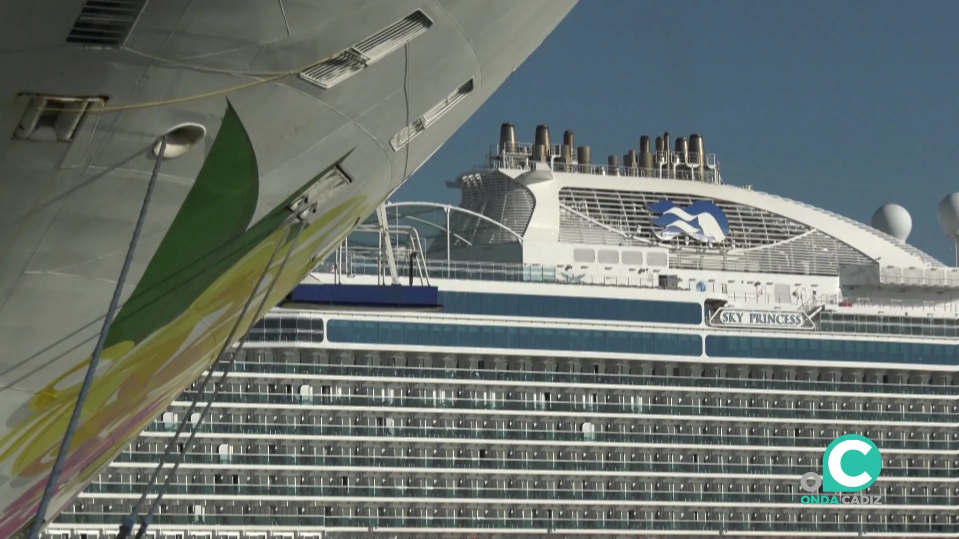 Septiembre sera un periodo de presencia de buques en aguas de la capital gaditana