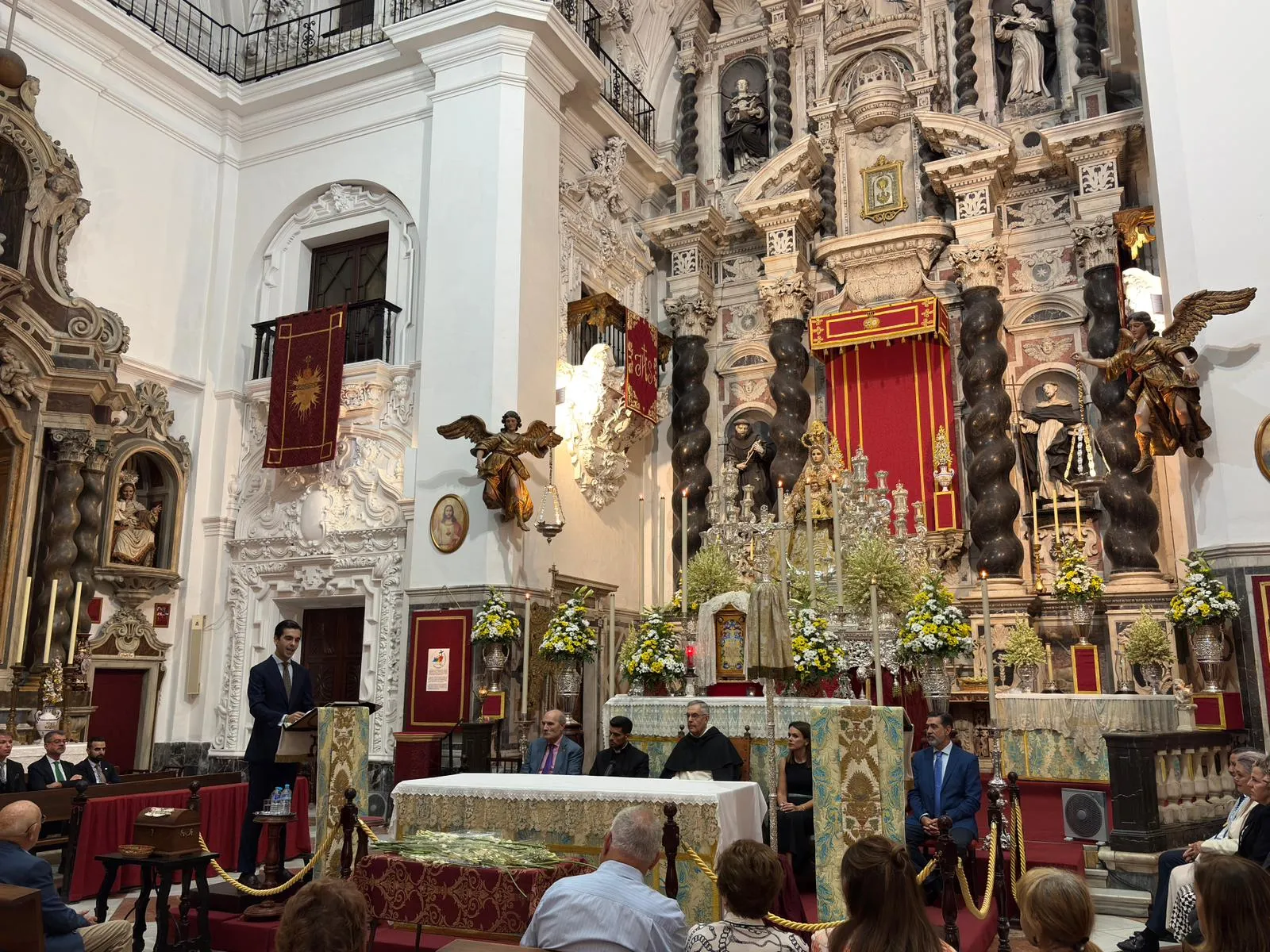 La iglesia de Santo Domingo ha acogido un año más la exaltación a la Patrona de la ciudad