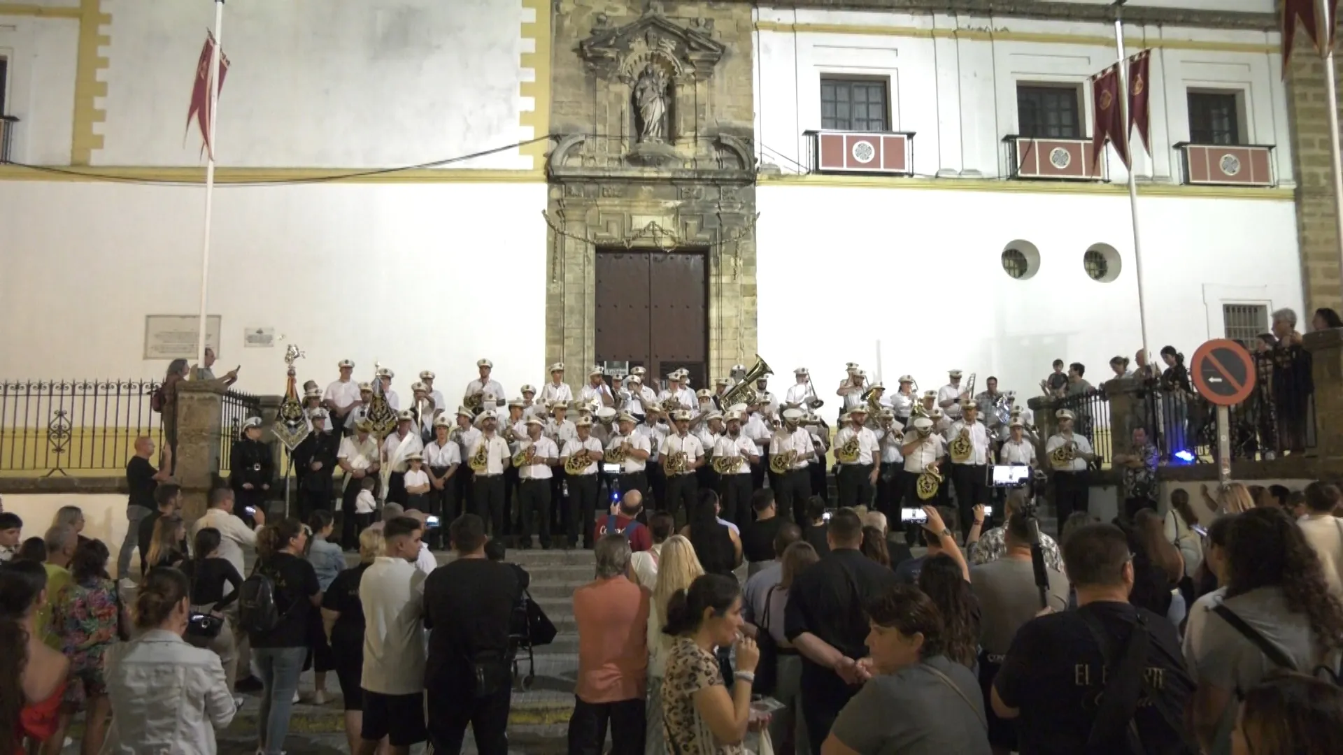 La Asociación Musical Banda de Cornetas y Tambores Santa Bárbara