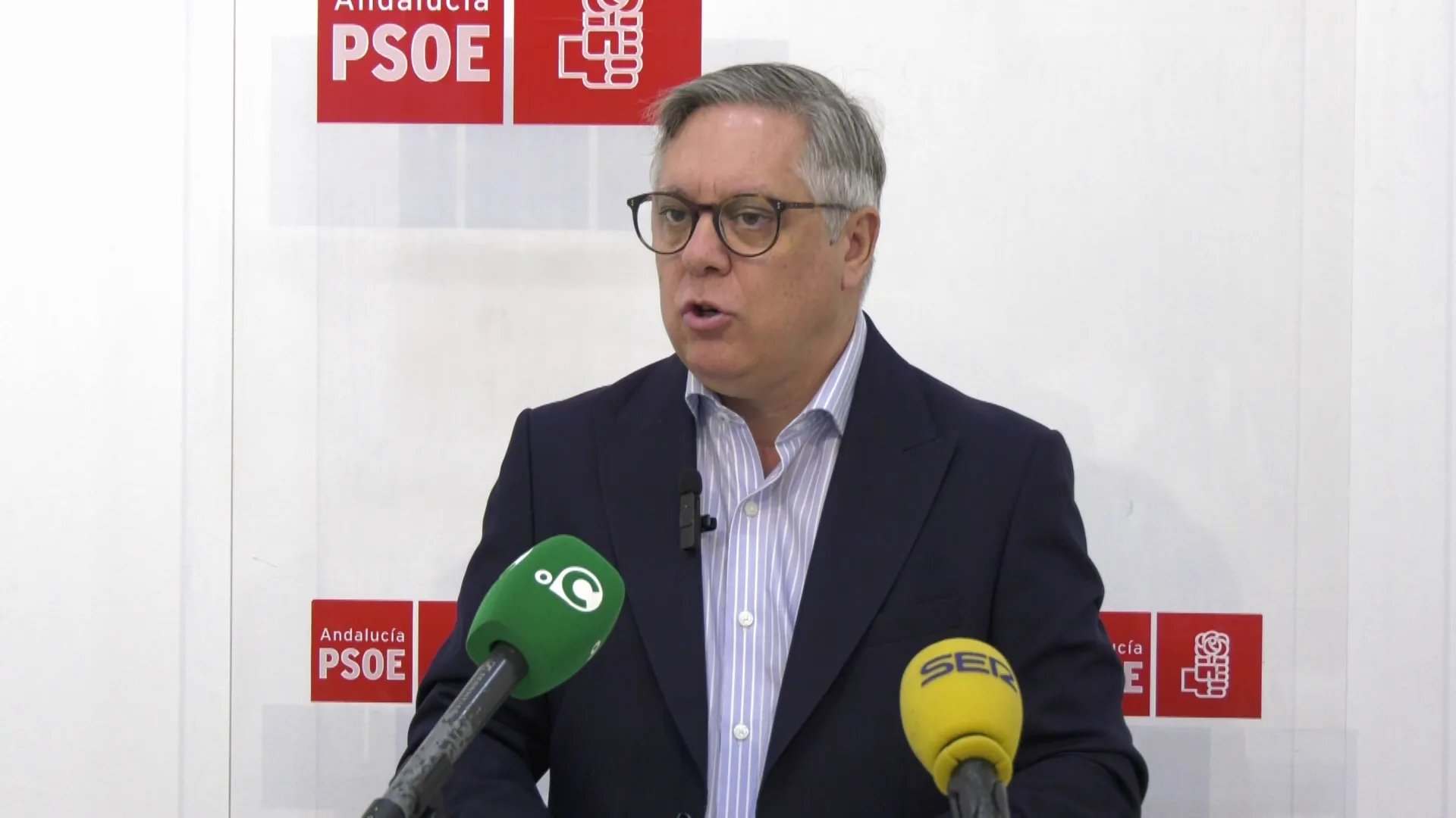 El dirigente socialista interviene en una reciente rueda de prensa