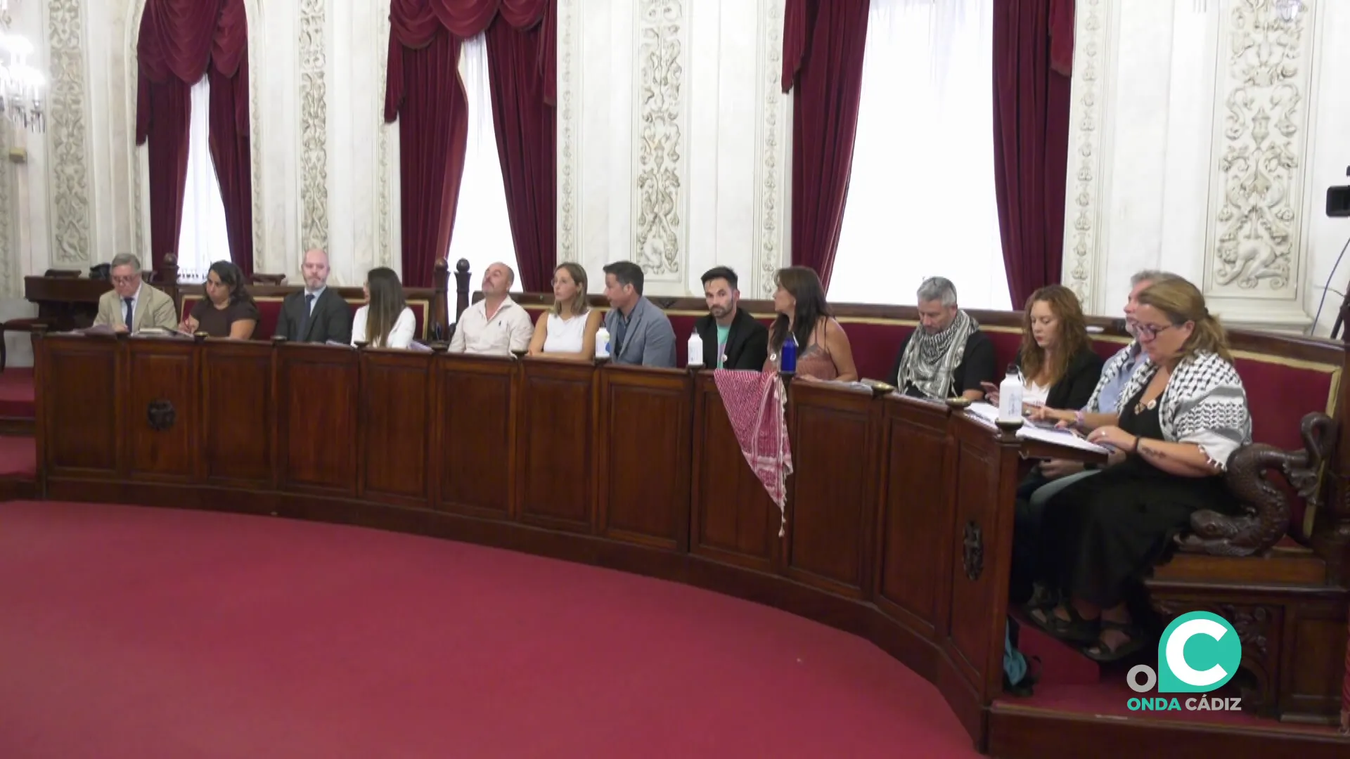 Concejales durante el transcurso de un reciente Pleno