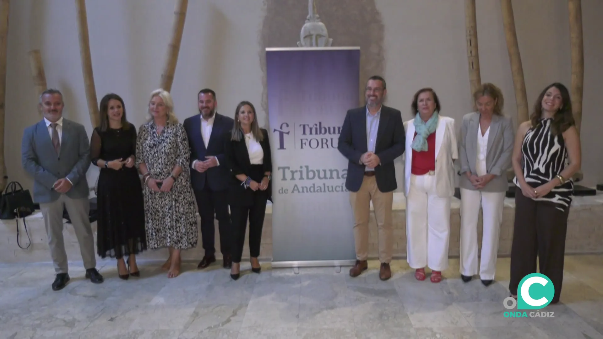 Autoridades y representantes de la cita celebrada este martes en la capital gaditana