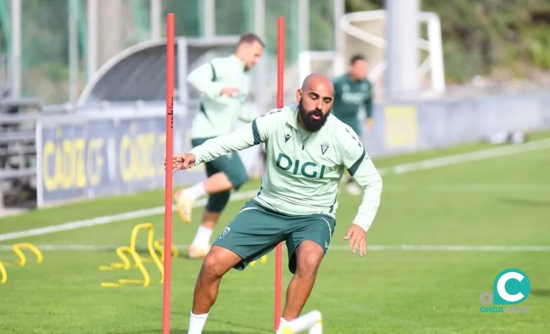 Fali en una sesión de entrenamiento (Foto: Cádiz CF)