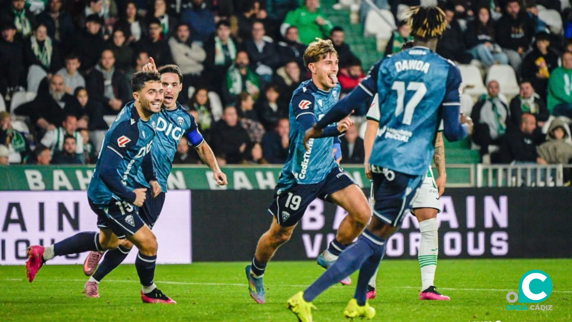 De la Rosa celebra el primer tanto del conjunto cadista (Foto: LaLiga)