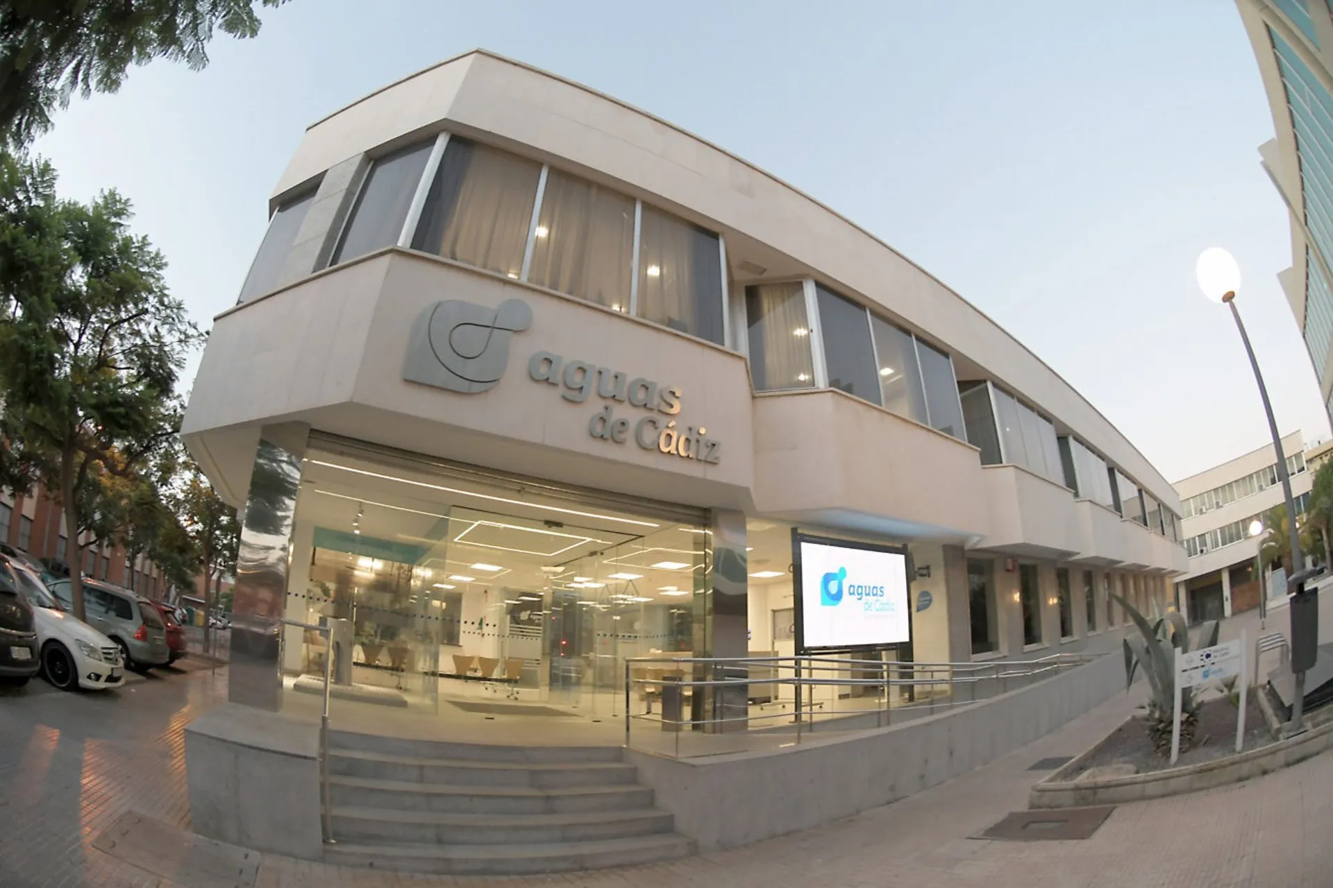 Fachada de la empresa municipal de Agua