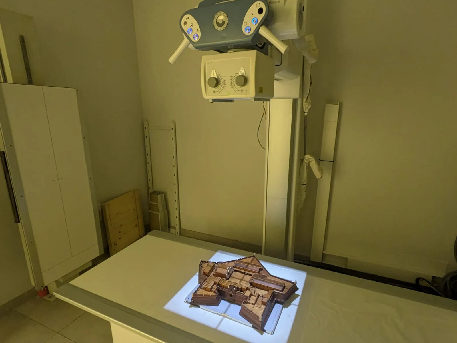 Una de las pruebas a las que se sometieron las partes de este bajorrelieve del siglo XVIII único en España