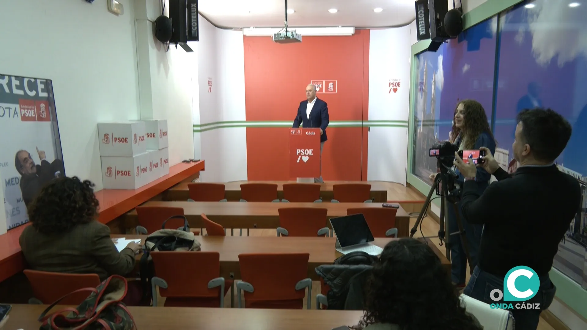 El secretario general en la provincia, Juan Carlos Ruiz Boix, este lunes en atención a los medios de comunicación. 