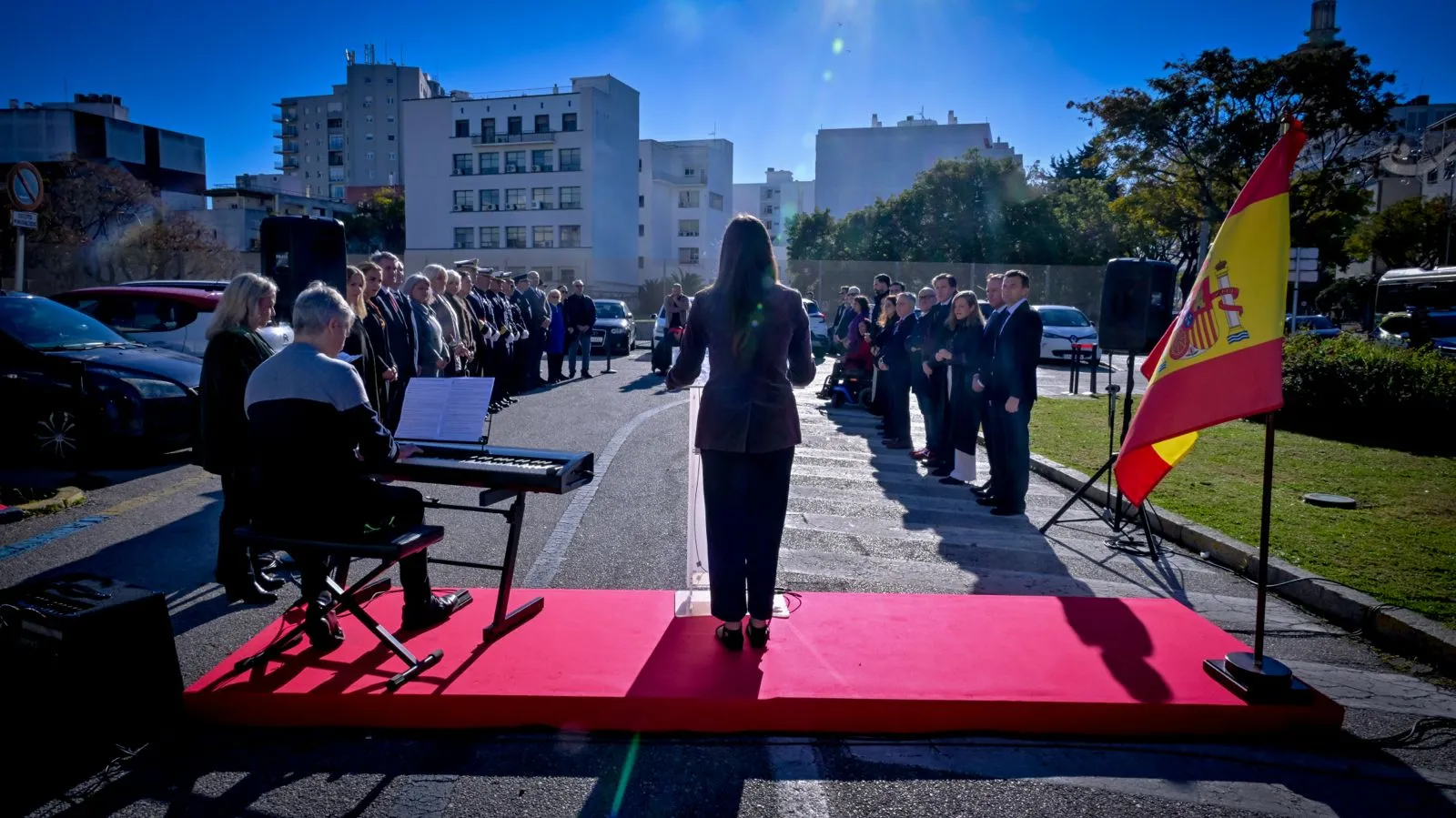 La Constitución de 1978 une a todas las instituciones gaditanas como símbolo de encuentro y concordia.