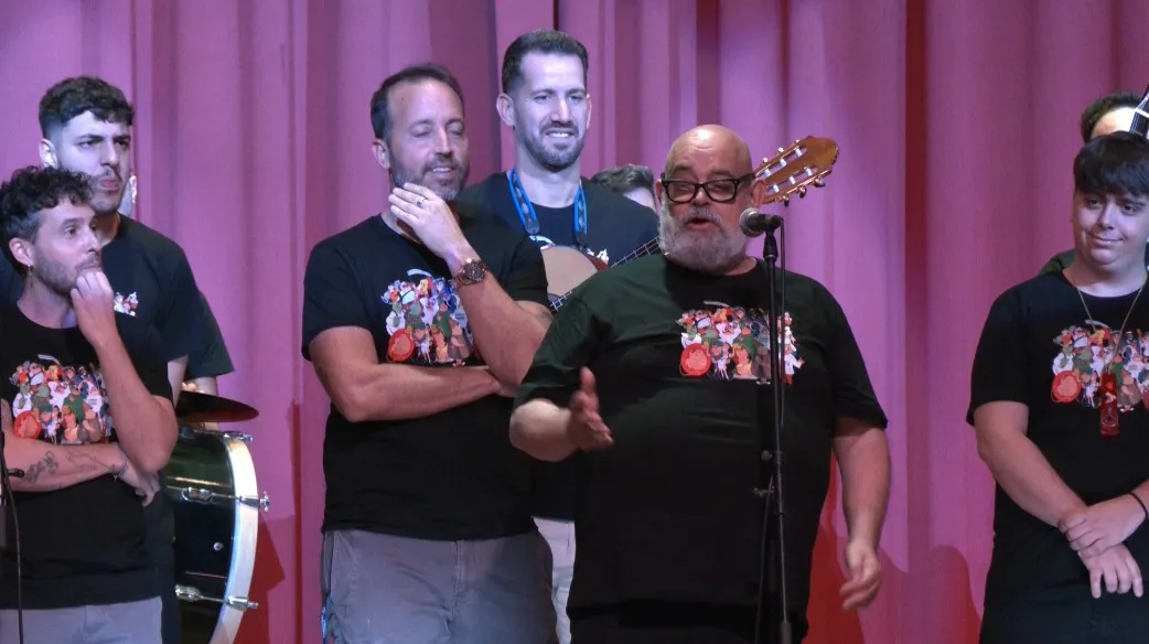 El Carnaval se despide de la chirigota del Canijo de Carmona.