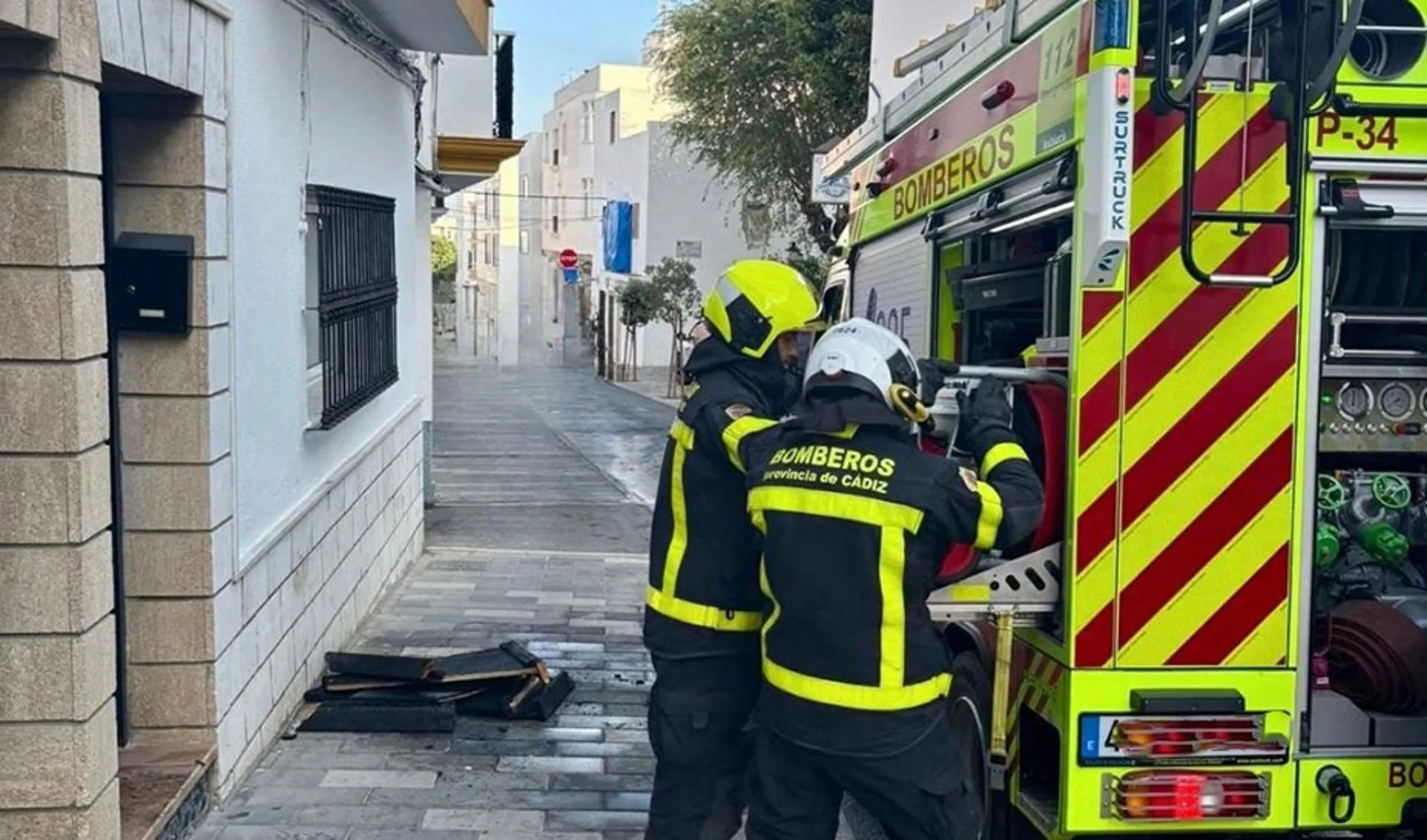  Efectivos de bomberos de Cádiz en una imagen de archivo