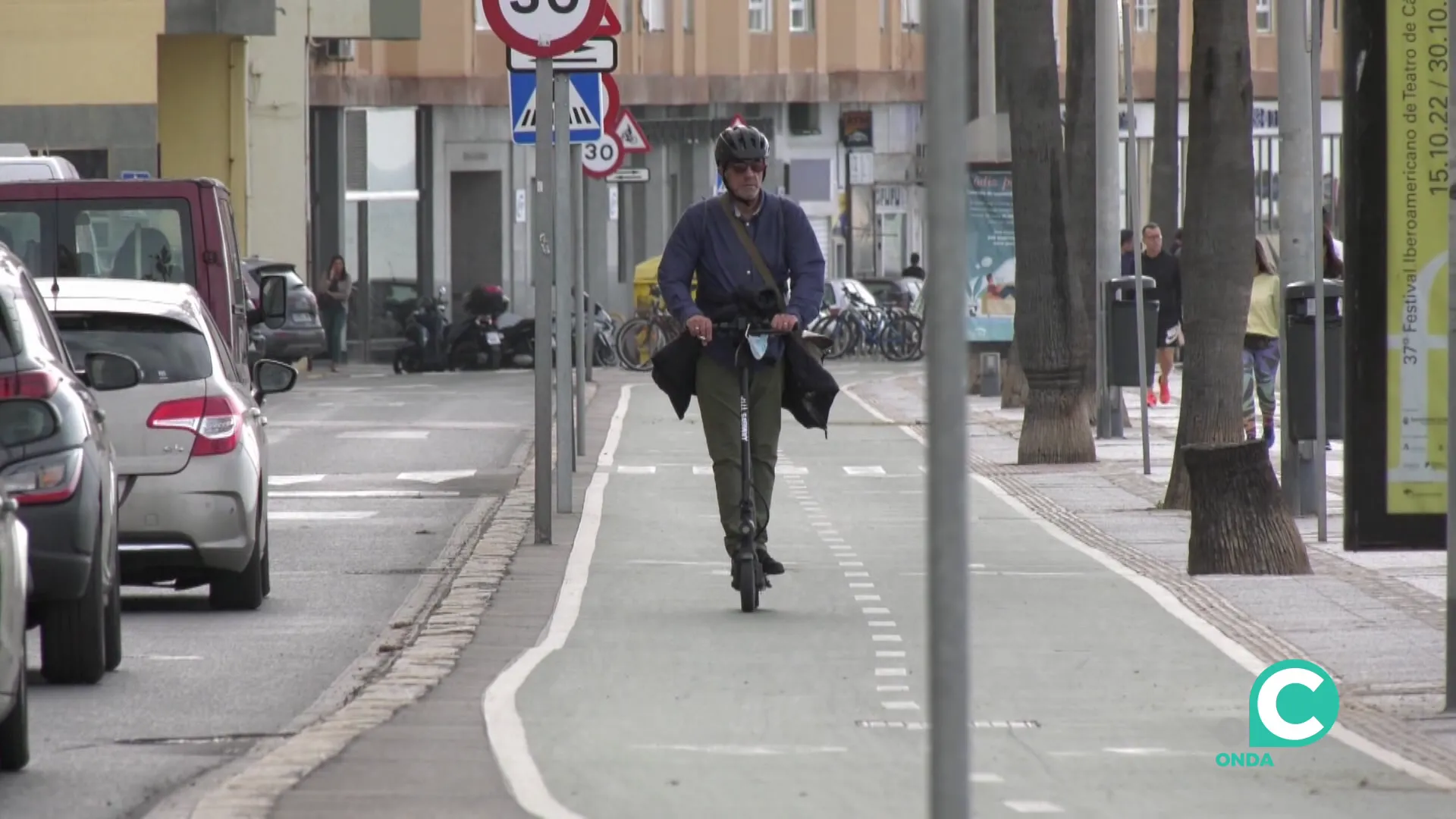 Imagen del carril bici en el Paseo Marítimo