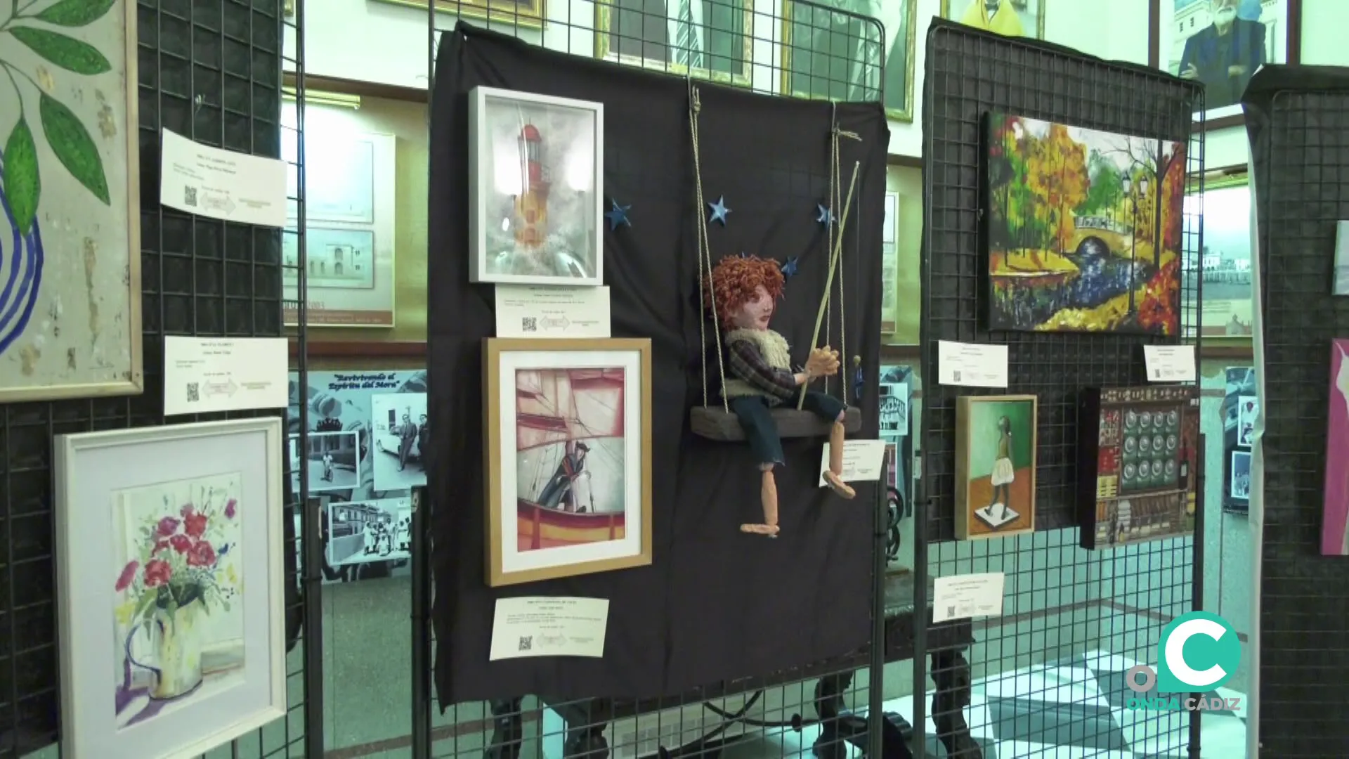 Algunos de los objetos a la espera de la puja