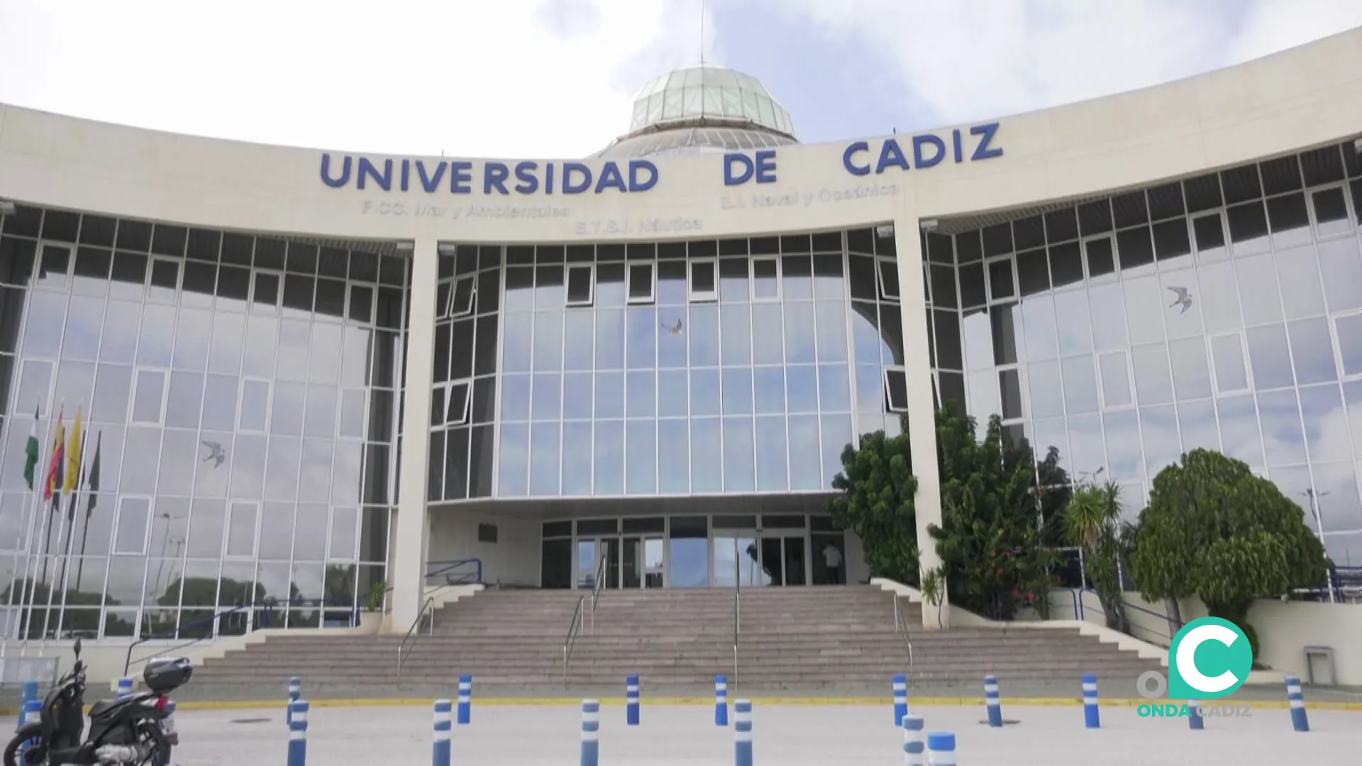 Facu,ltad de Ciencias del Mar y Ambientales en el campus de Puerto Real