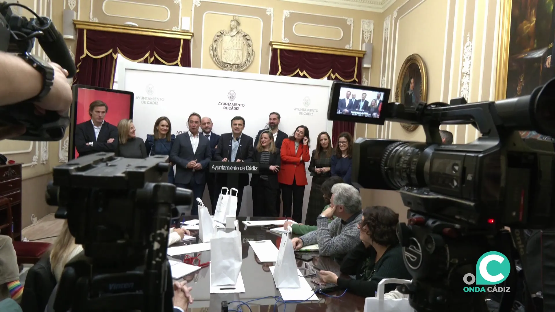 Alcalde y concejales durante la rueda de prensa de este martes