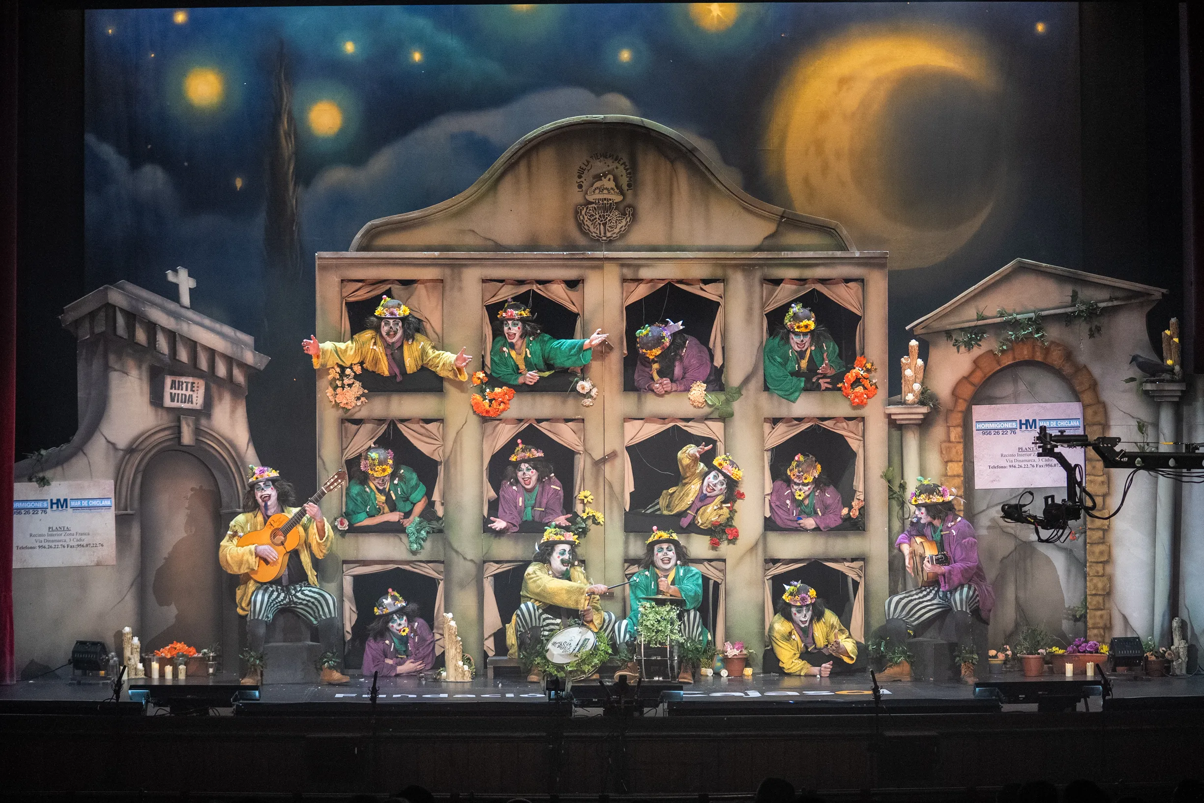 Chirigota, Los que la tienen de mármol